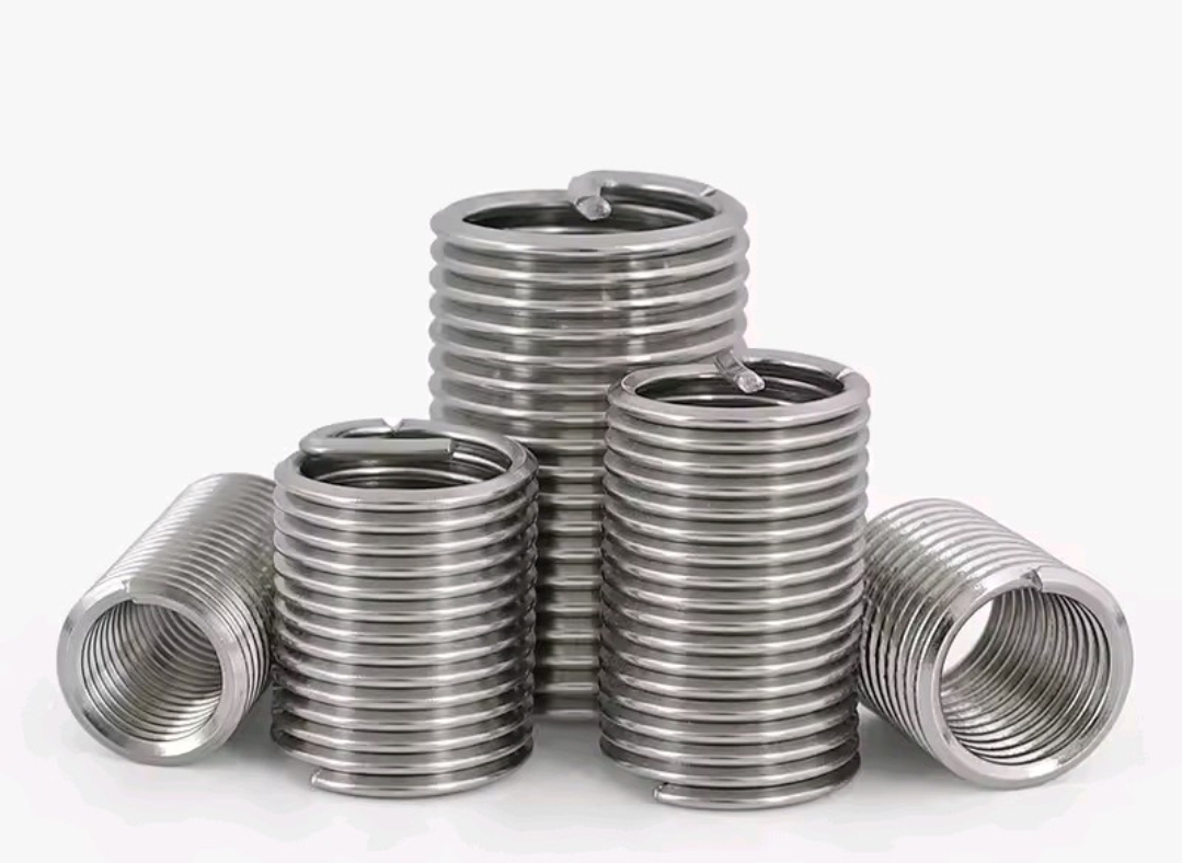 فنر هلی کویل  استیل 304 بسته های  1000 عددی (6-8-10 سایز بندی)